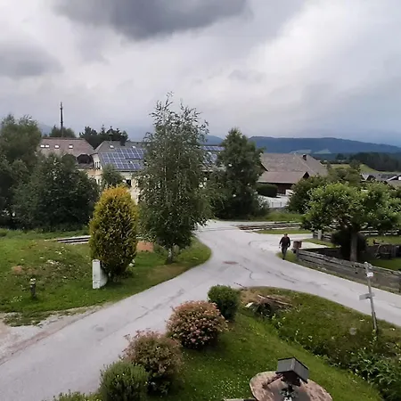 Rum i privatbostad Hausveronika